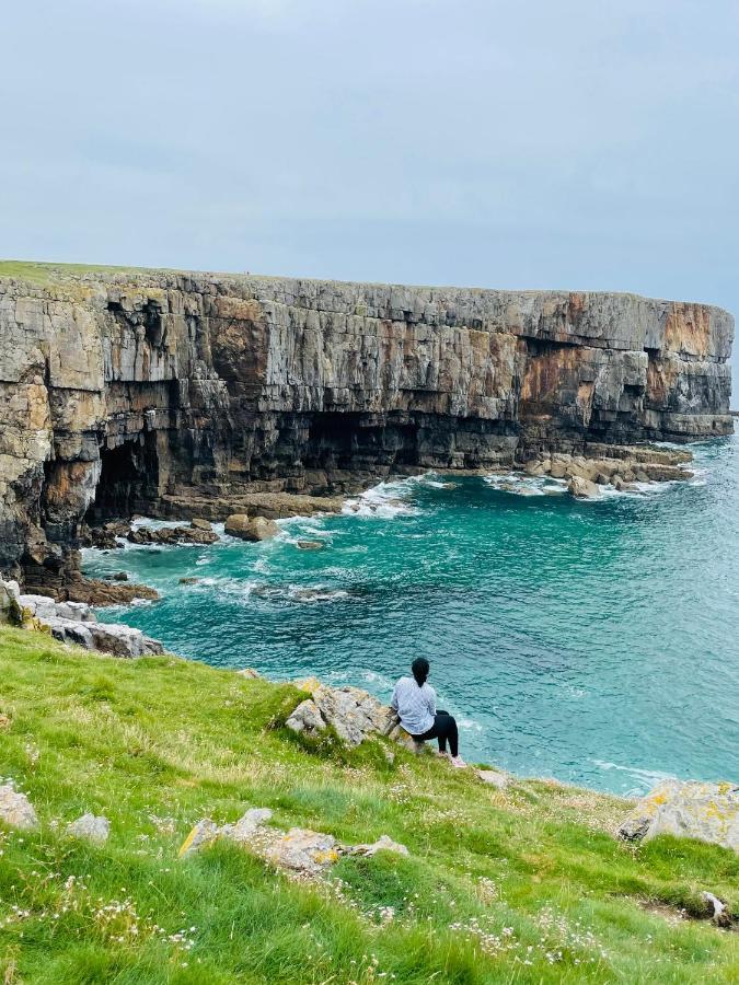 Gordy Hall -Sea Facing Welsh Cottage With Stunning Views ペンディン エクステリア 写真