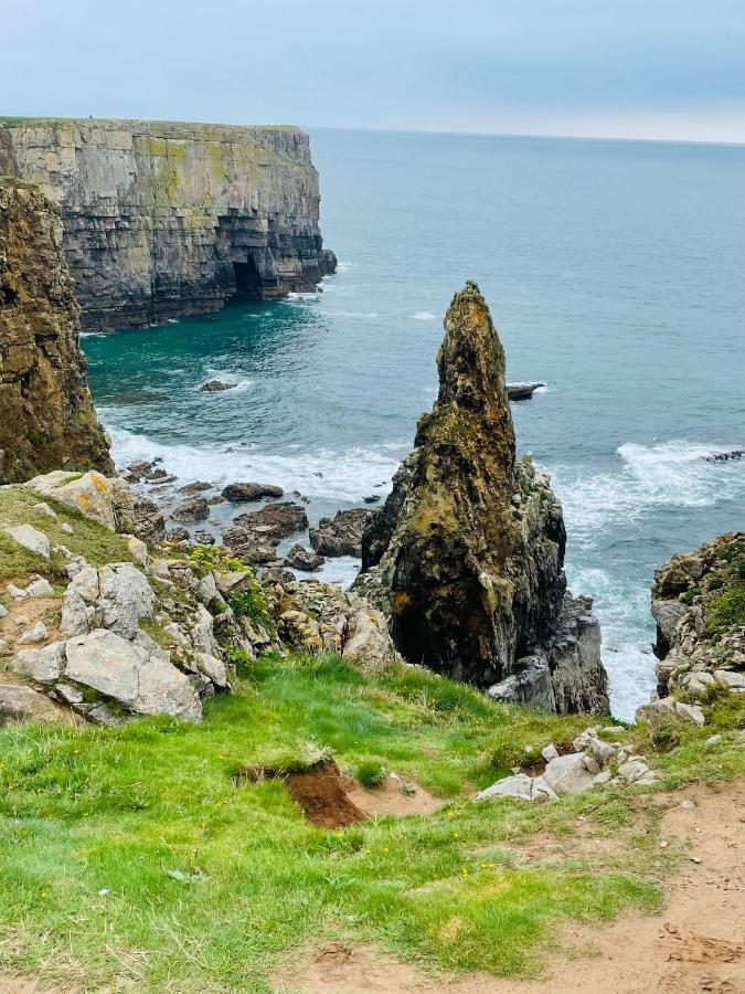 Gordy Hall -Sea Facing Welsh Cottage With Stunning Views ペンディン エクステリア 写真