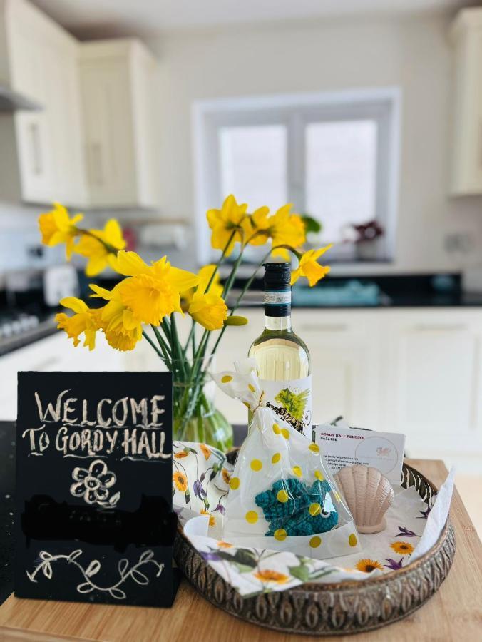 Gordy Hall -Sea Facing Welsh Cottage With Stunning Views ペンディン エクステリア 写真